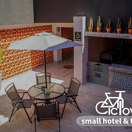 Hotel Ciclovia & Terraza Ситакуаро Экстерьер фото