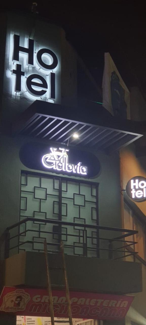 Hotel Ciclovia & Terraza Ситакуаро Экстерьер фото